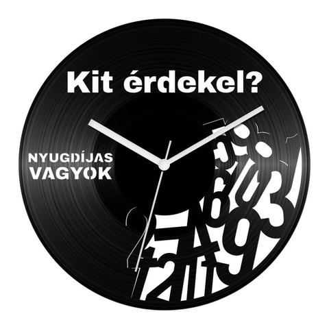 Nyugdíjas bakelit óra